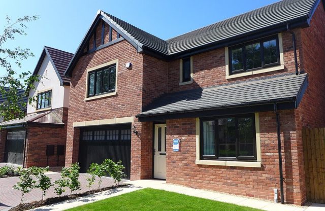 oakworth-exterior