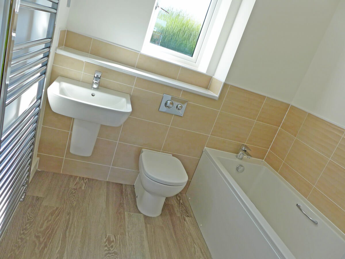 the alderley bungalow bathroom, blossom gate