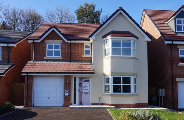 4 bed detached home castleford