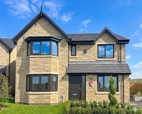marsden 4 bedroom detached house with detached single garage