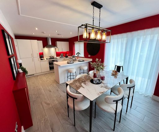 open plan kitchen/dining room