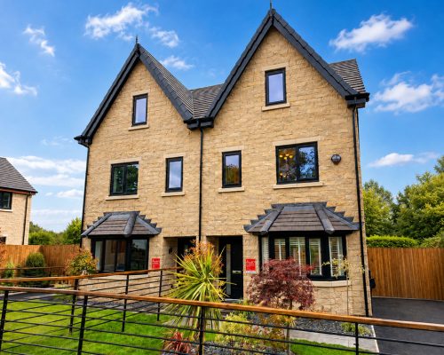 Harwood 3 bedroom semi detached house with driveway